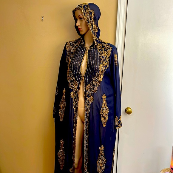 Other - Stunning beach cover up maxi I have no idea who made i got it from Dubai‼️❣️🔥😎